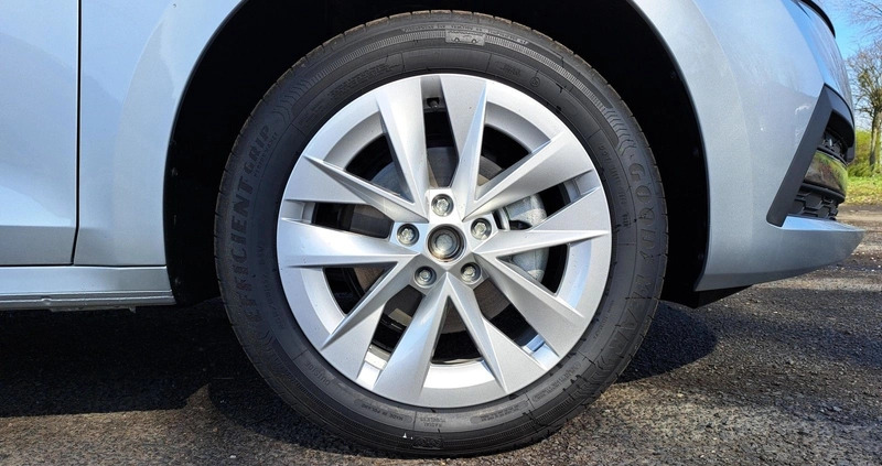 Skoda Octavia cena 120650 przebieg: 1, rok produkcji 2024 z Wąchock małe 781